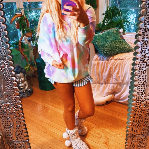 SOLD ON IG✨Pastel Off Shoulder Tie Dye Oversi - Picture 4 of 12